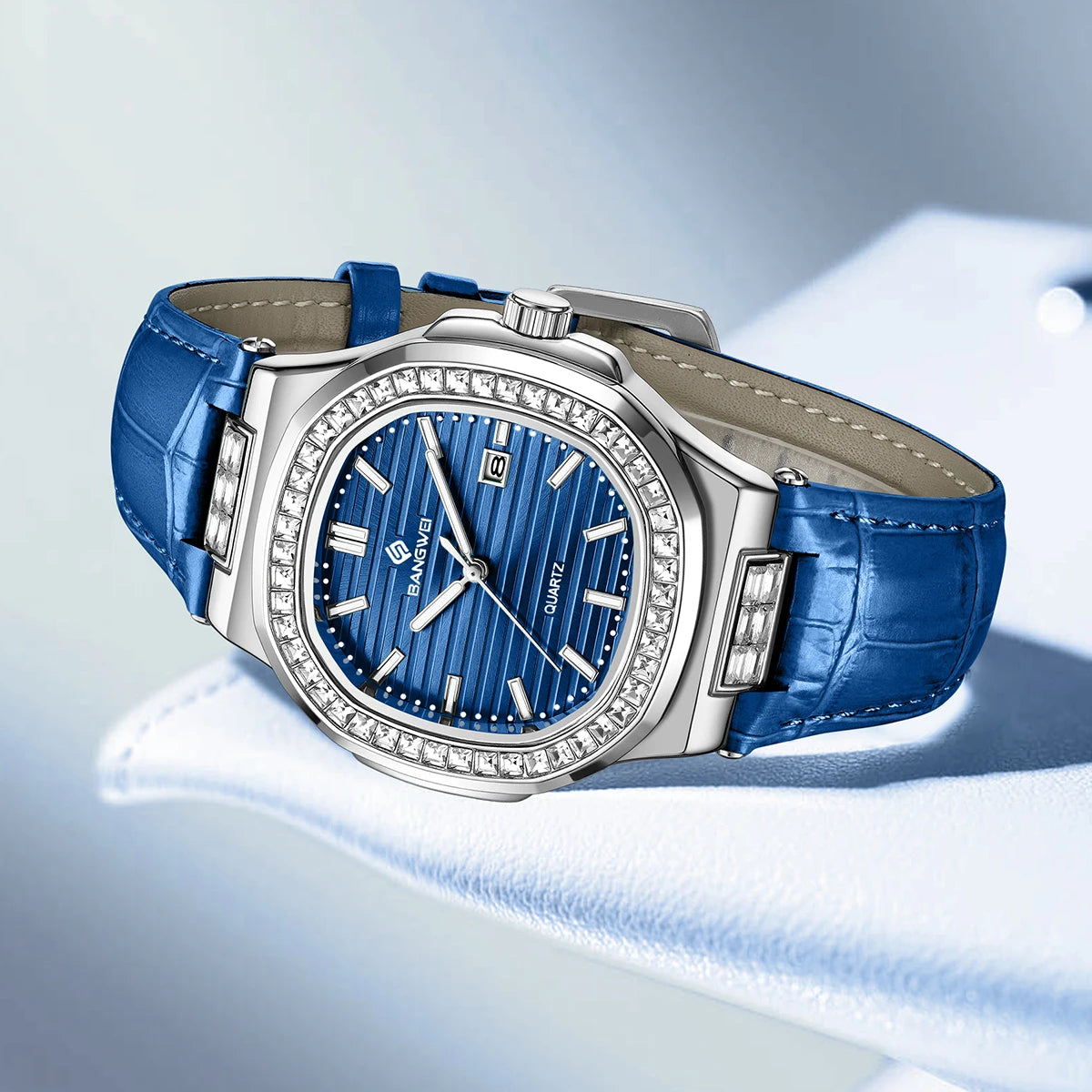 Elegant Retro Diamond Leather Quartz Watch for Women Provain Shop