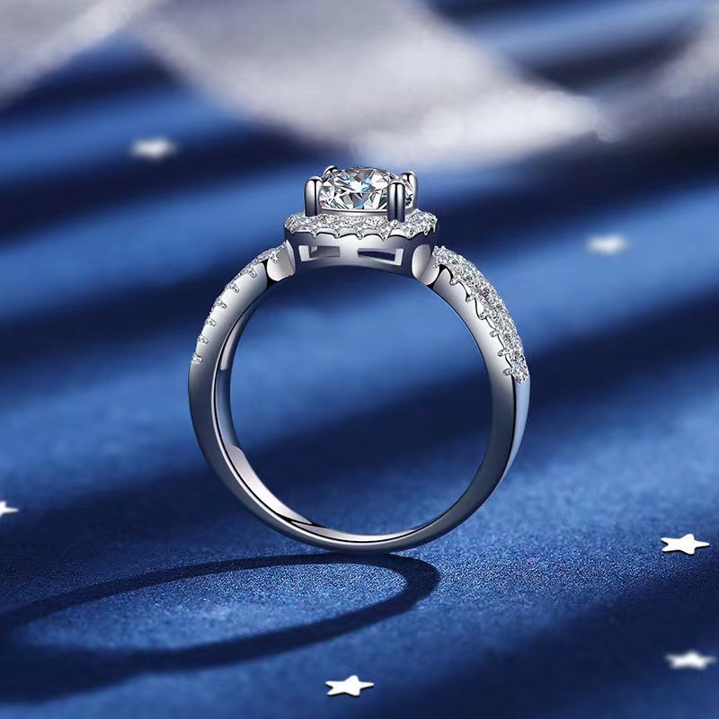 Provain Shop 1ct Moissanite Diamond Ring - Timeless Sparkle in Sterling Silver - Vintage Lace Design for Unisex Style - Perfect Wedding, Proposal or Party Jewelry - An Elegant Gift in Luxury Gift Box 