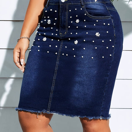 Chic Plus Size Denim Skirt with Faux Pearl Accents – Elegant Raw Hem Design, Easy-Access Slash Pockets – Perfect for Casual Outings provain