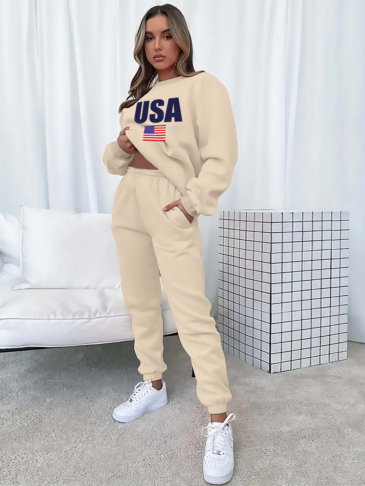 Provain Shop Cozy & Chic Alphabet Print Fleece Outfit – Easy-Care Women's Casual Tracksuit Set for Year-Round Comfort 